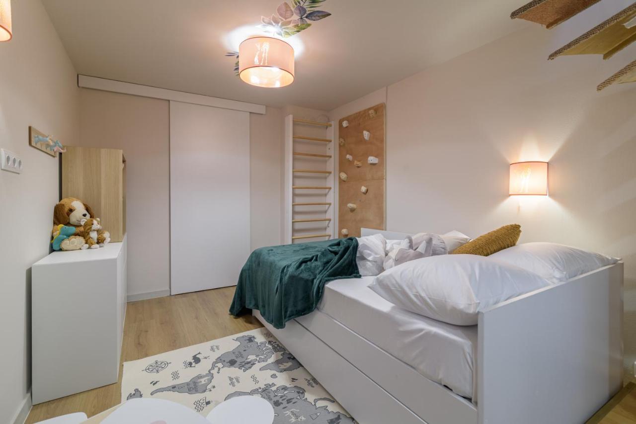Black Sea Dolphin Apartment Varna Eksteriør bilde